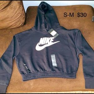 NEW! Nike loose fit tops.